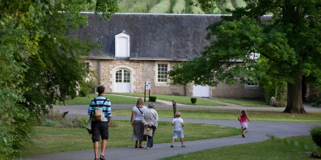 Parc de Pescheray au Breil-sur-Merize (72)